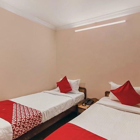 Oyo 23191 Flagship Hotel Raj Madan Ameerpet Гайдарабад Екстер'єр фото